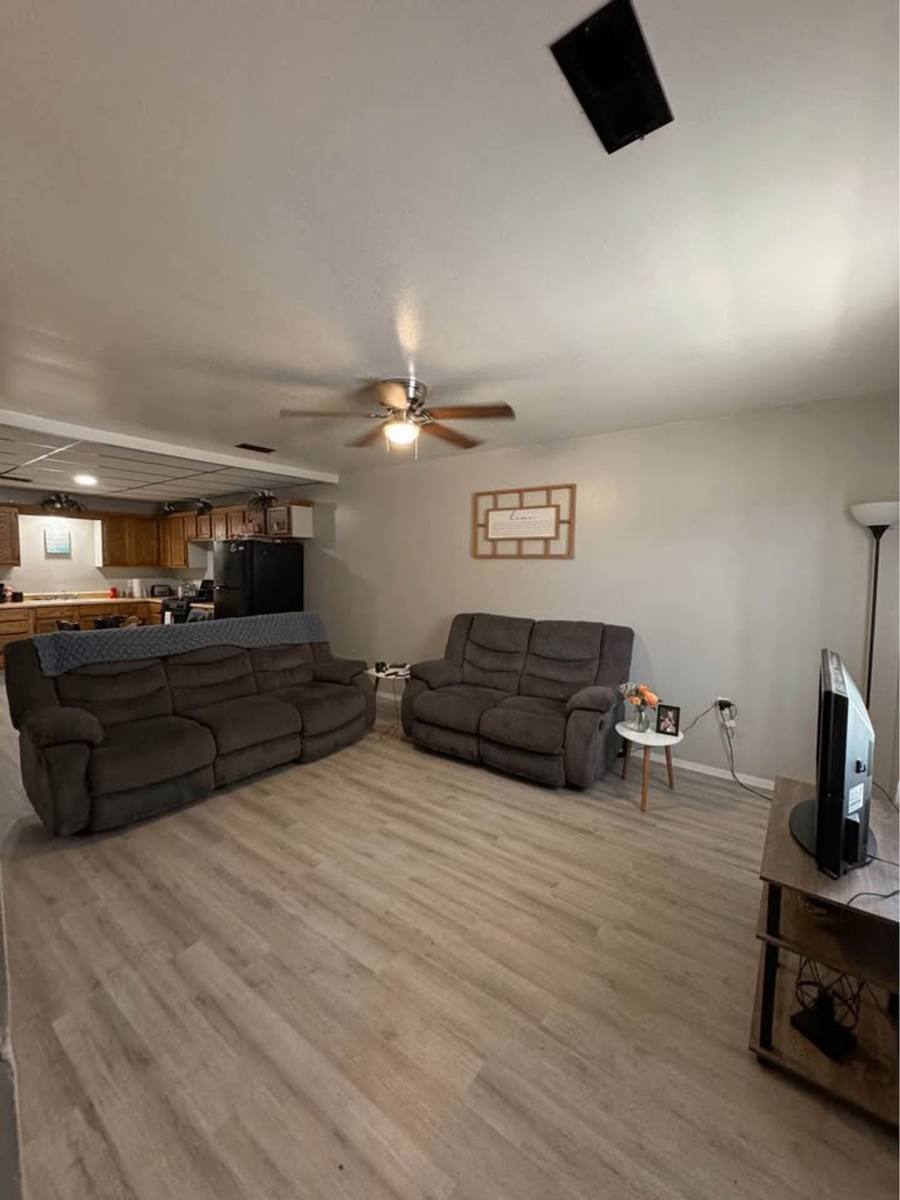 Townhouse for rent at 112 Glenda St, Exeter, MO 65647