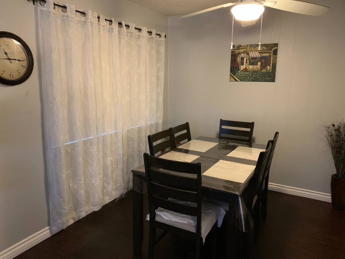 Apartment for rent at 18015 Beneda Lane, Canyon Country, CA 91351
