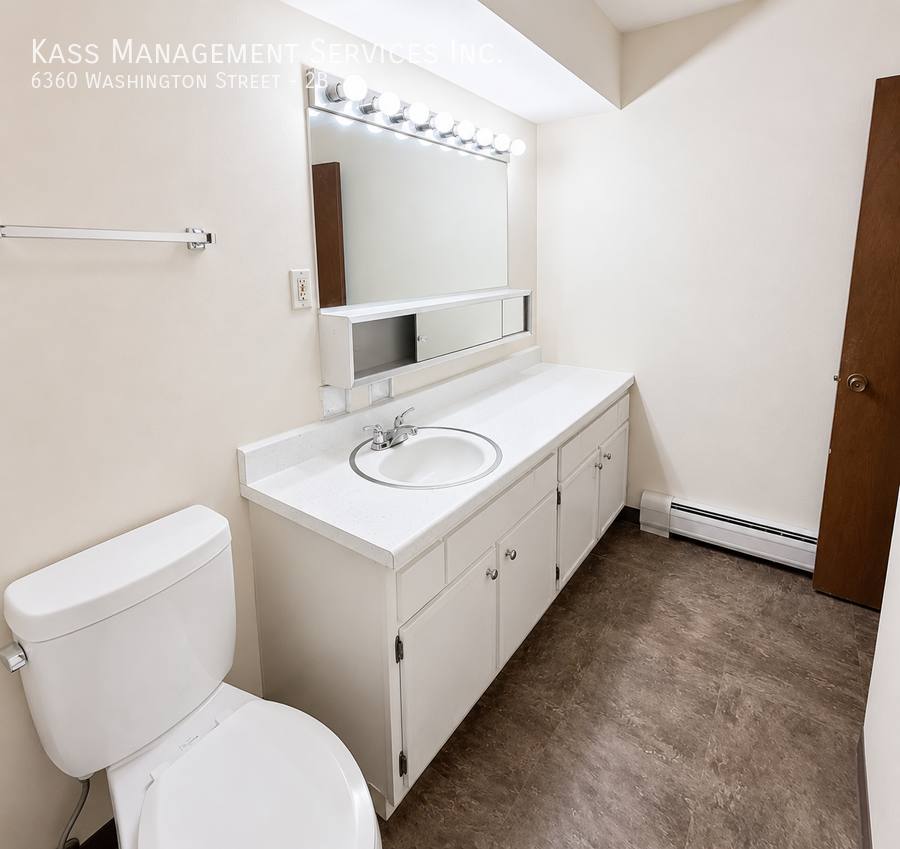 Apartment for rent at 6360 Washington St #2B, Chicago Ridge, IL 60415