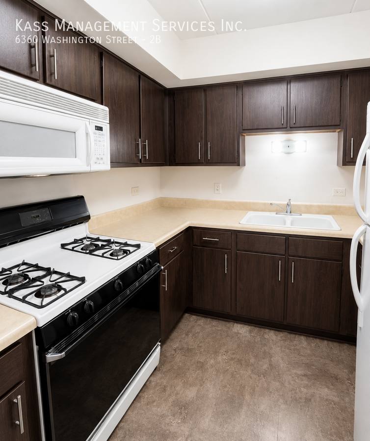Apartment for rent at 6360 Washington St #2B, Chicago Ridge, IL 60415