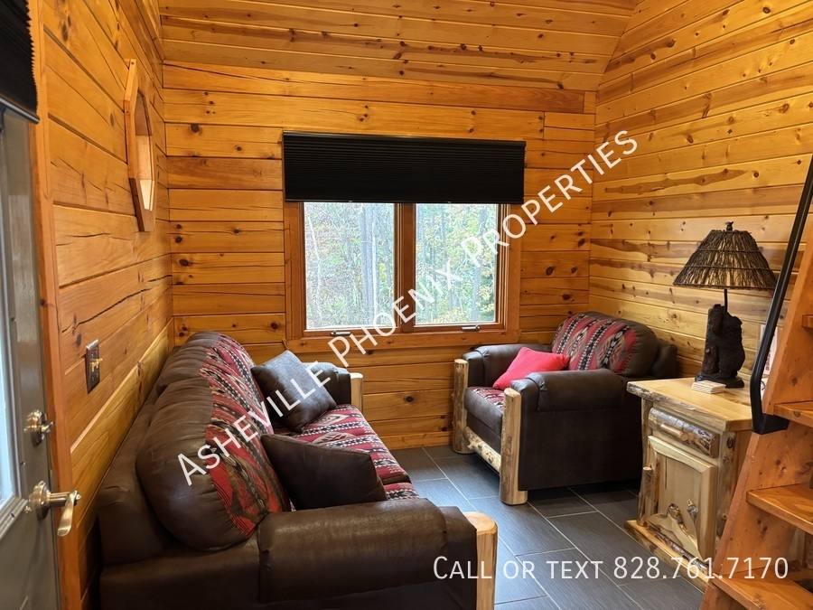 House for rent at 125 Macedonia Rd, Asheville, NC 28804