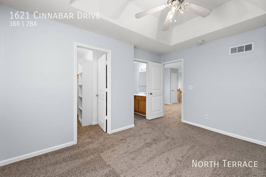 Townhouse for rent at 1621 Cinnabar Dr, Raymore, MO 64083