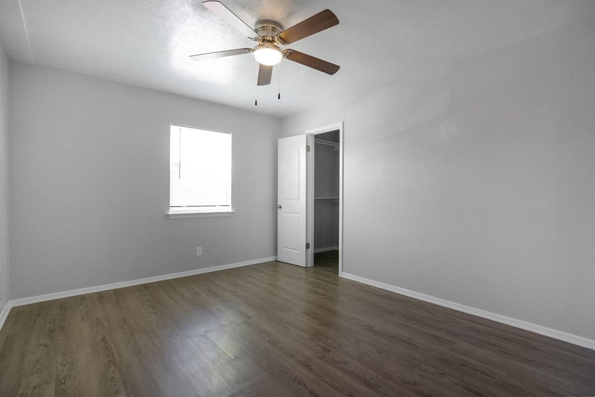 Townhouse for rent at 313-319 Rose St, Arlington, TX 76010