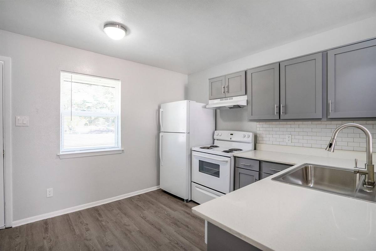 Townhouse for rent at 313-319 Rose St, Arlington, TX 76010