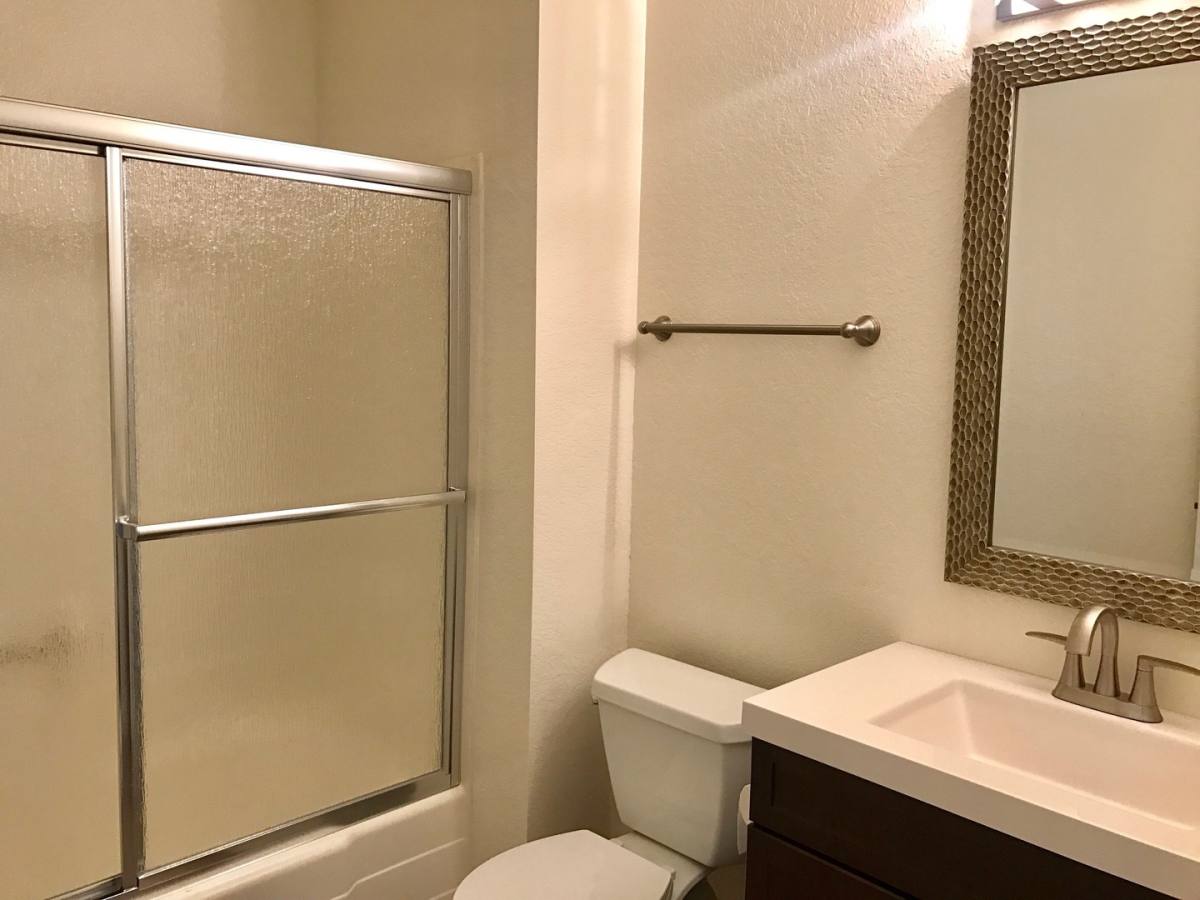 Condo for rent at 25652 Rimgate Dr, Lake Forest, CA 92630