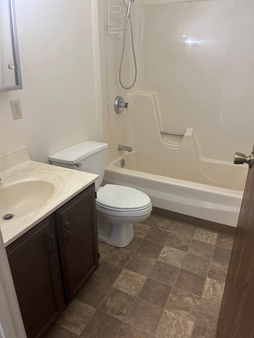 Apartment for rent at 104-114 Brown St, Williamsport, IN 47993