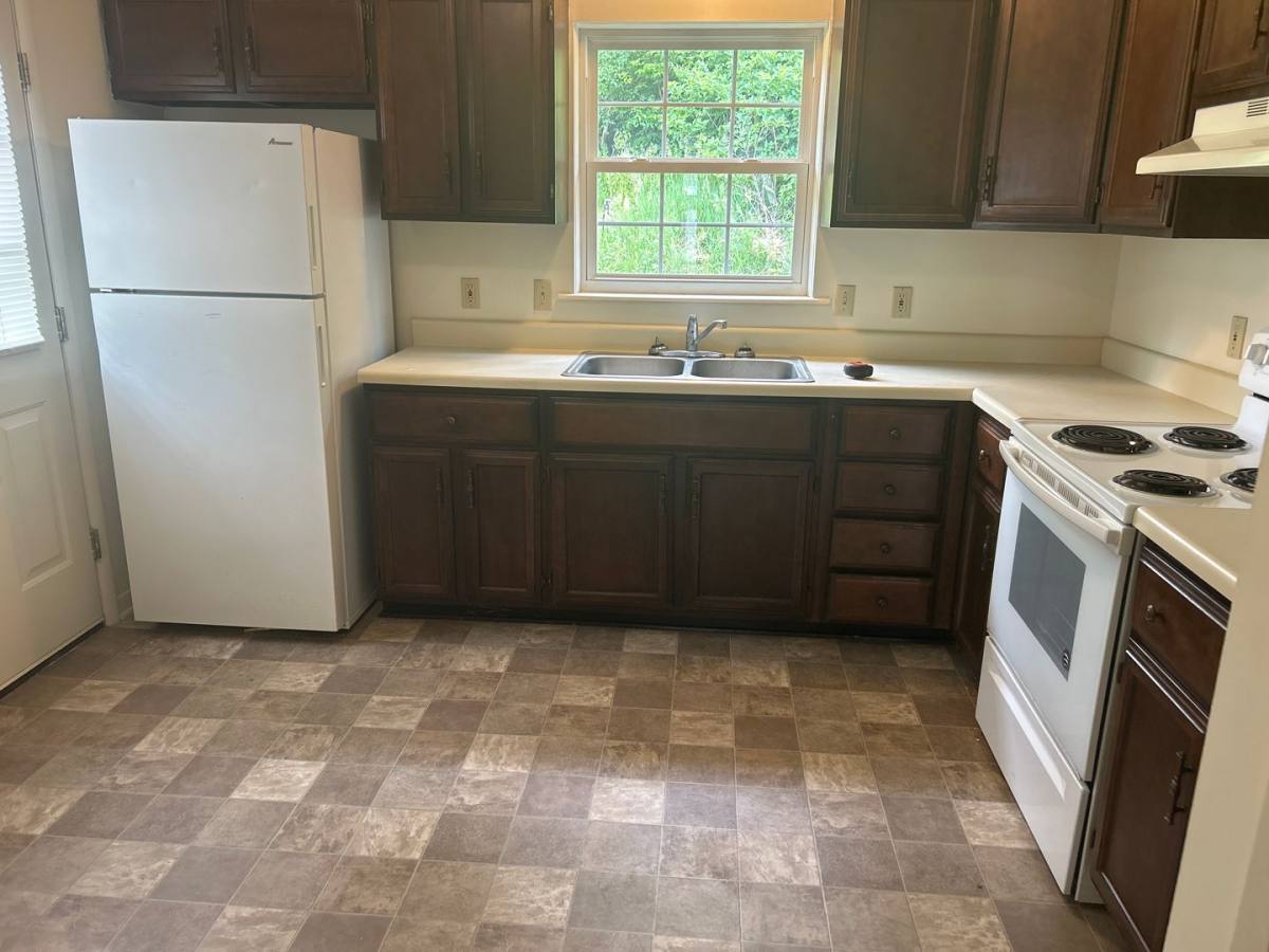 Apartment for rent at 104-114 Brown St, Williamsport, IN 47993