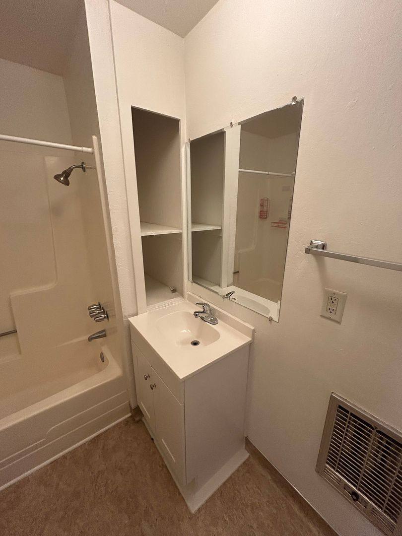 Apartment for rent at 604 Salem St, Chico, CA 95928