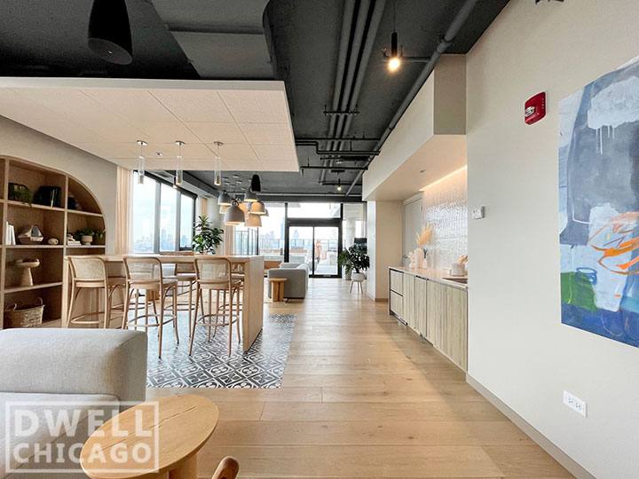 Apartment for rent at 513 S Damen Ave, Chicago, IL 60612