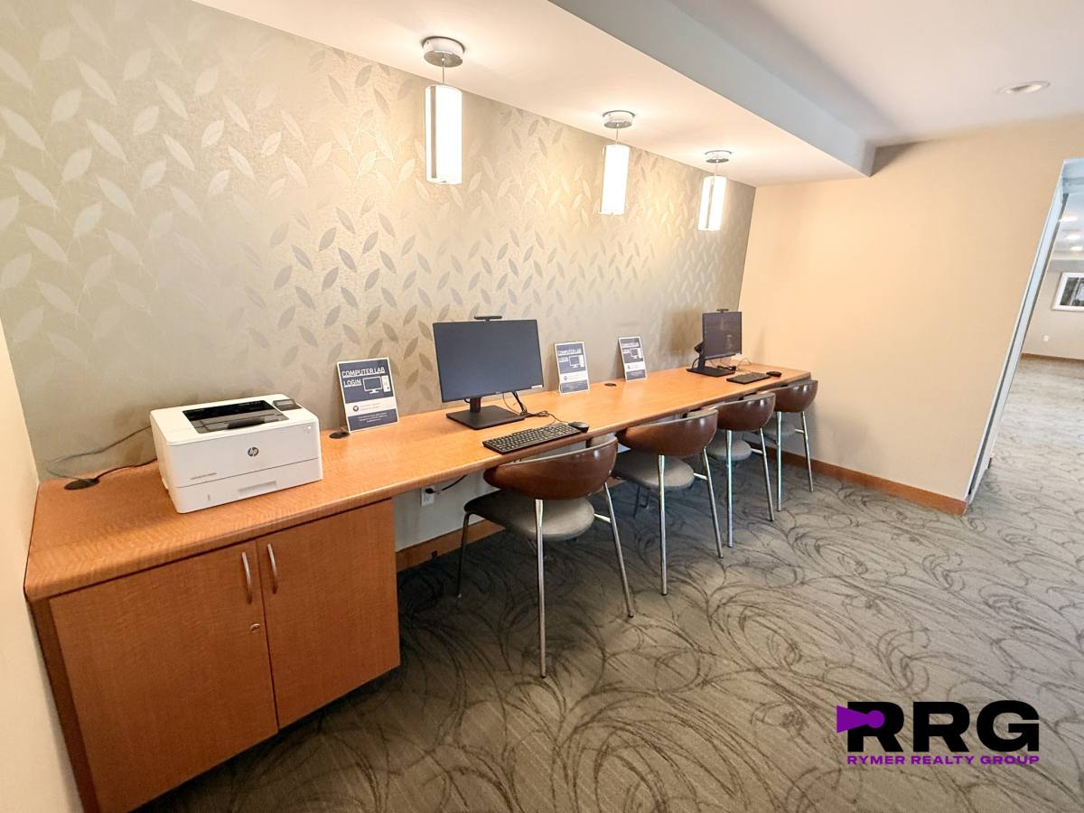 Apartment for rent at 1296 Worcester Rd, Framingham, MA 01702