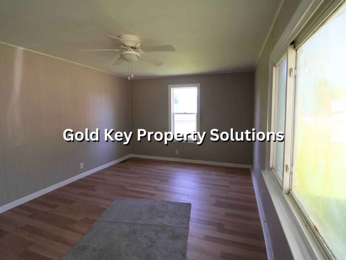 House for rent at 300 N Biltmore Ave, Muncie, IN 47303