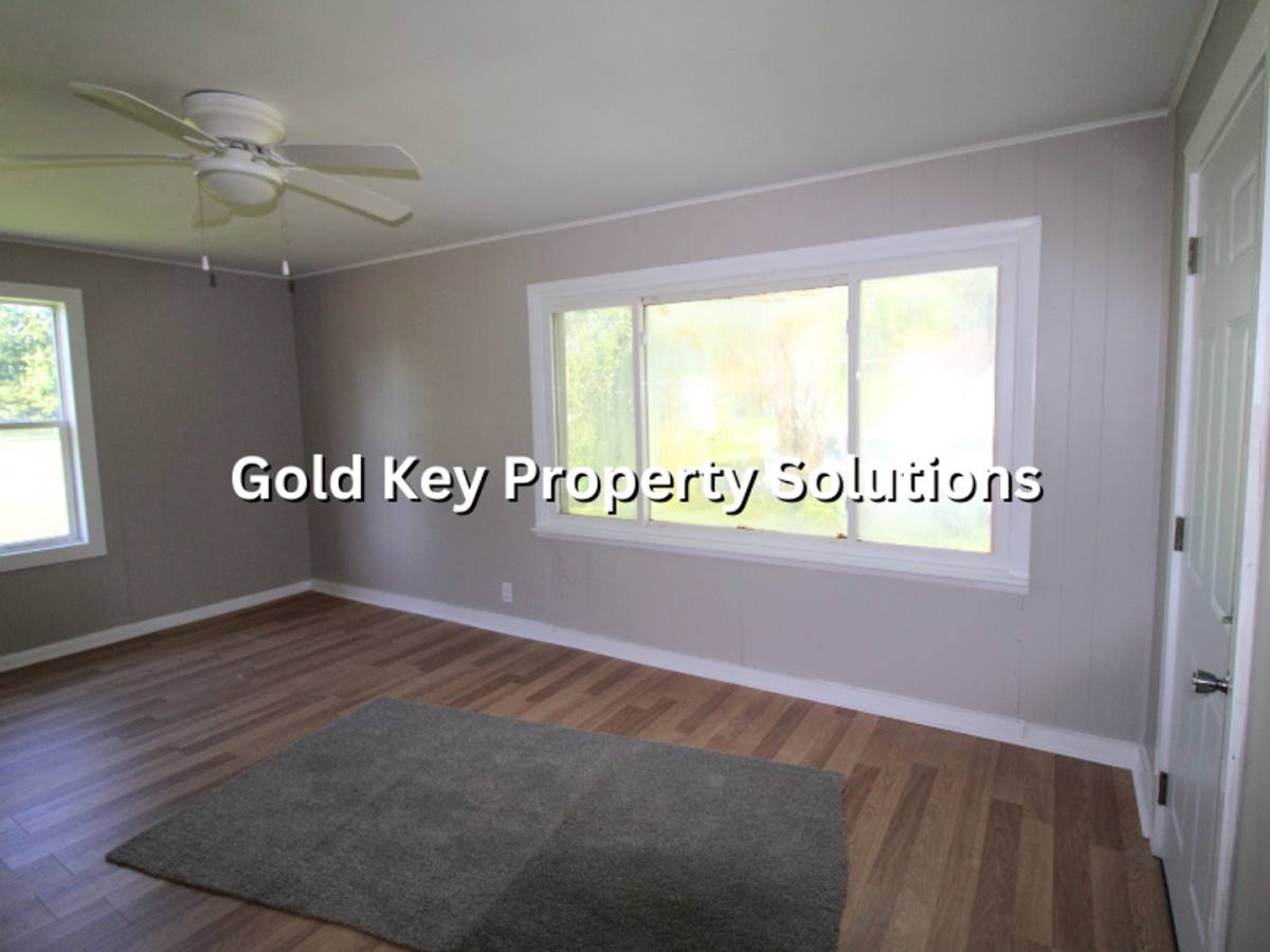 House for rent at 300 N Biltmore Ave, Muncie, IN 47303