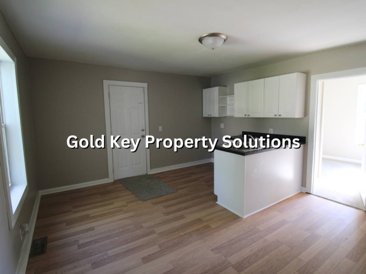 House for rent at 300 N Biltmore Ave, Muncie, IN 47303