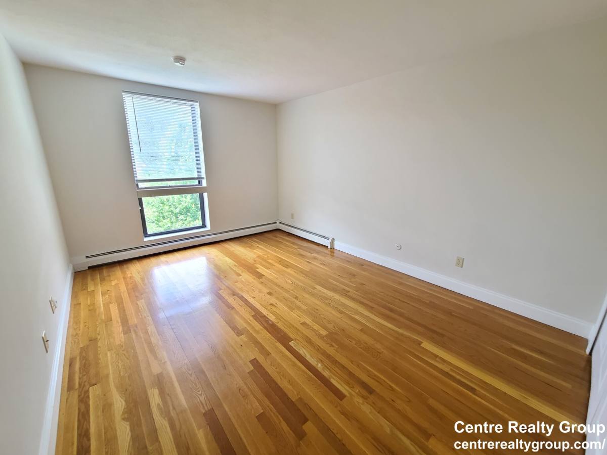 Apartment for rent at 1 Canton Rd, Quincy, MA 02171