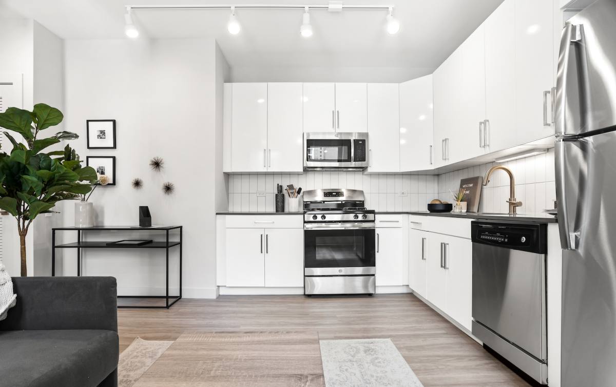 Apartment for rent at 330 S Wells St, Chicago, IL 60606