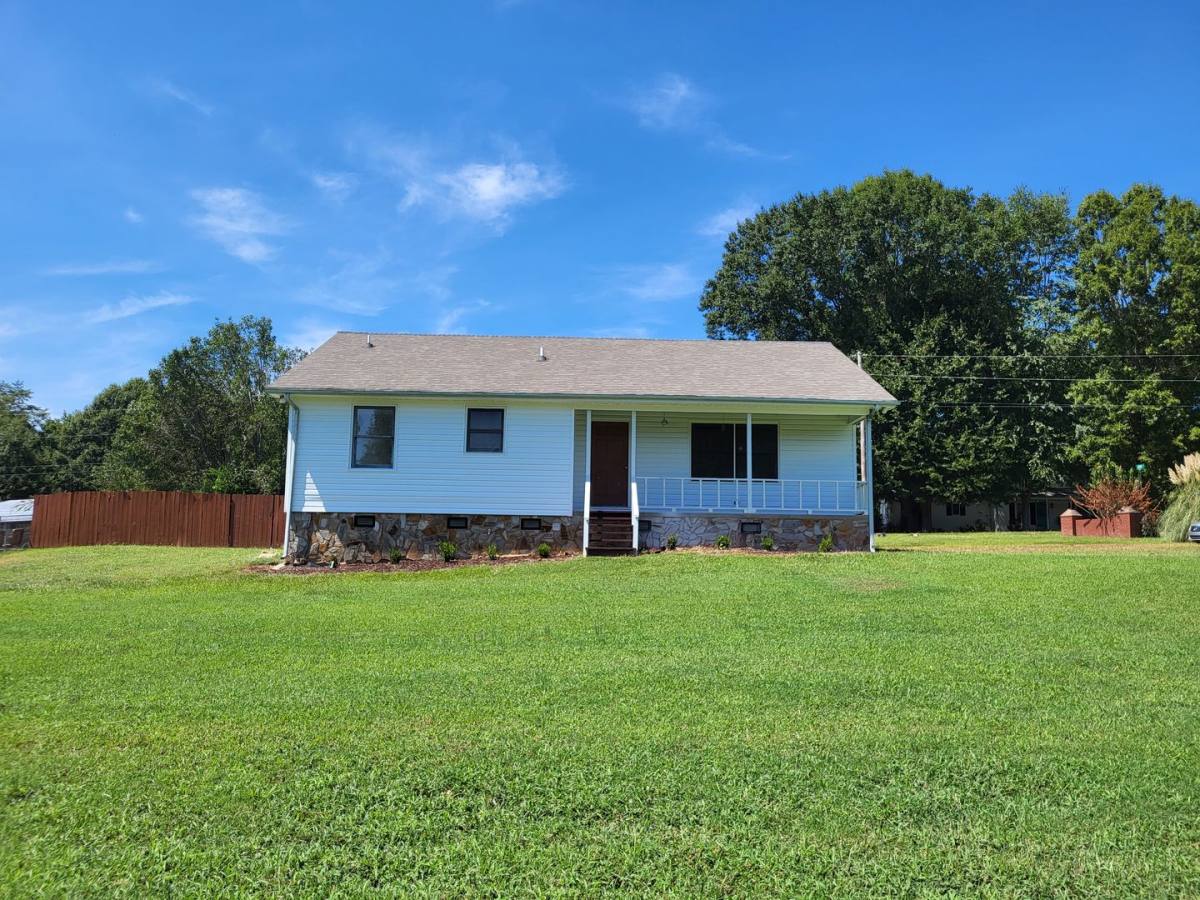 House for rent at 4764 Burnam Lane, Maiden, NC 28650