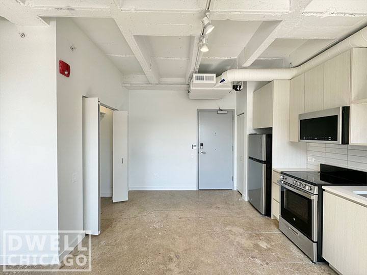 Apartment for rent at 1049 W Lawrence, Chicago, IL 60640