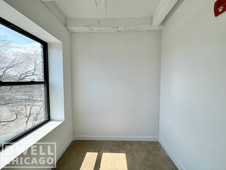 Apartment for rent at 1049 W Lawrence, Chicago, IL 60640