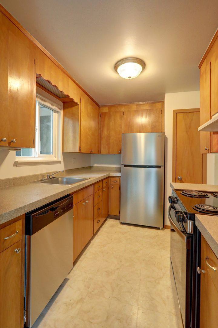 Apartment for rent at 15621 4th Ave S, Seattle, WA 98148