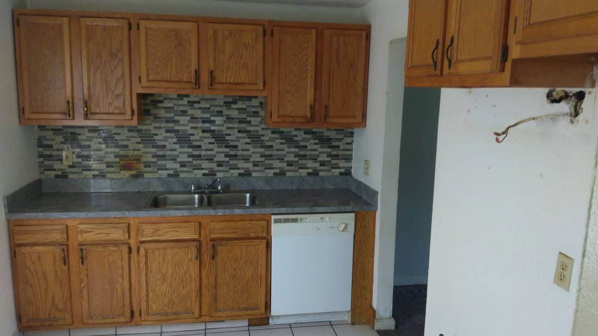 Condo for rent at 4889 Banbury, Cleveland, OH 44128