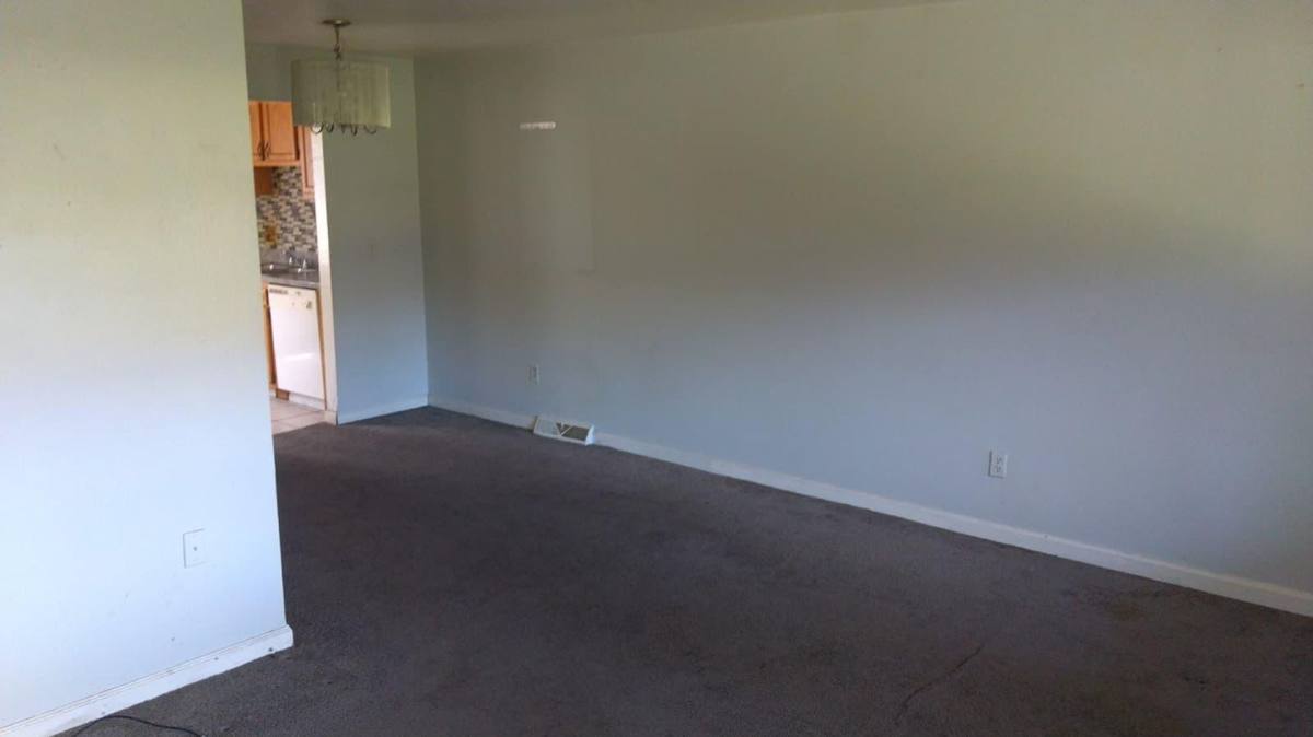 Condo for rent at 4889 Banbury, Cleveland, OH 44128