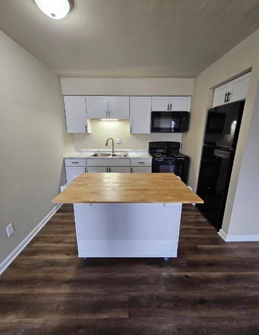 Apartment for rent at 620 S Main St, Jefferson, WI 53549
