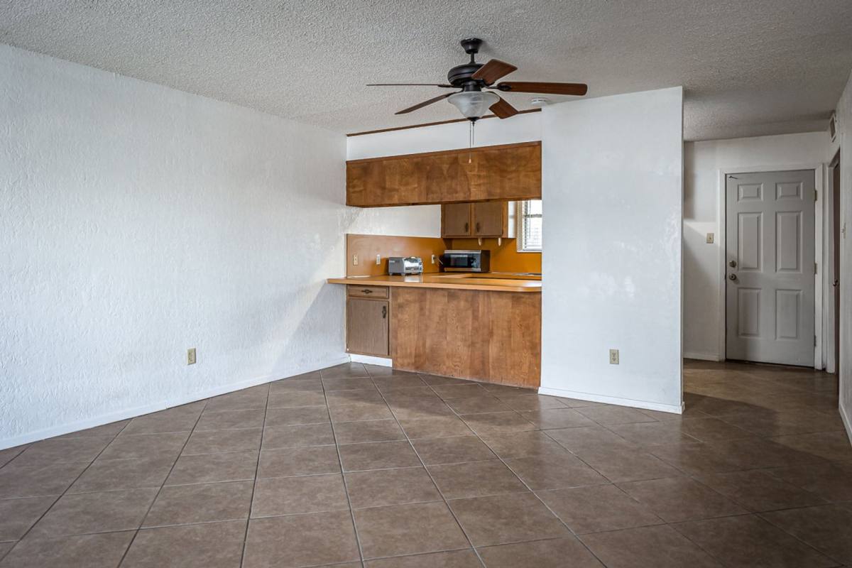 Apartment for rent at 100 Shannon Circle, Del Rio, TX 78840