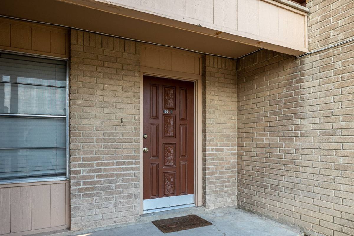 Apartment for rent at 100 Shannon Circle, Del Rio, TX 78840