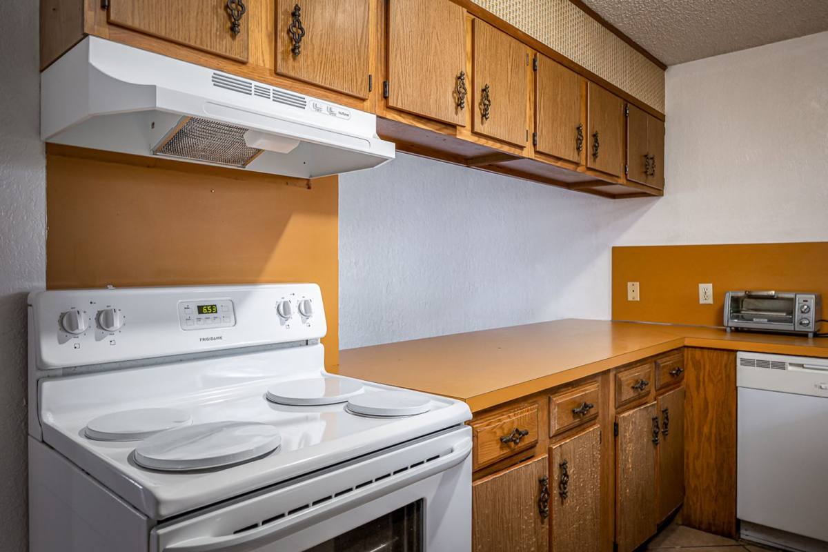 Apartment for rent at 100 Shannon Circle, Del Rio, TX 78840
