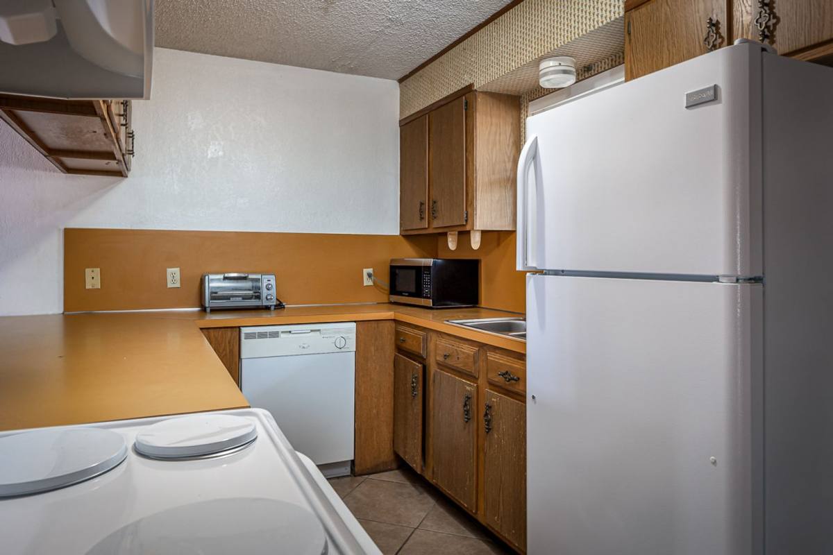 Apartment for rent at 100 Shannon Circle, Del Rio, TX 78840