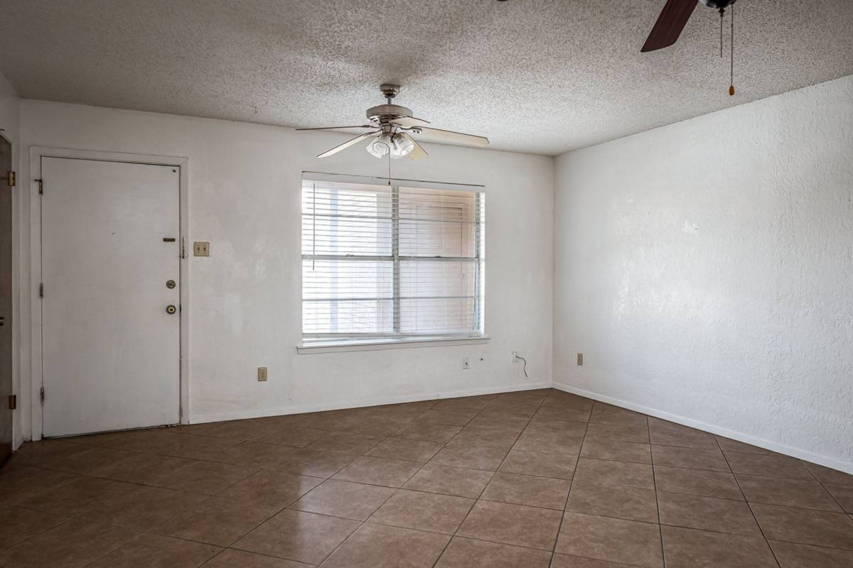 Apartment for rent at 100 Shannon Circle, Del Rio, TX 78840