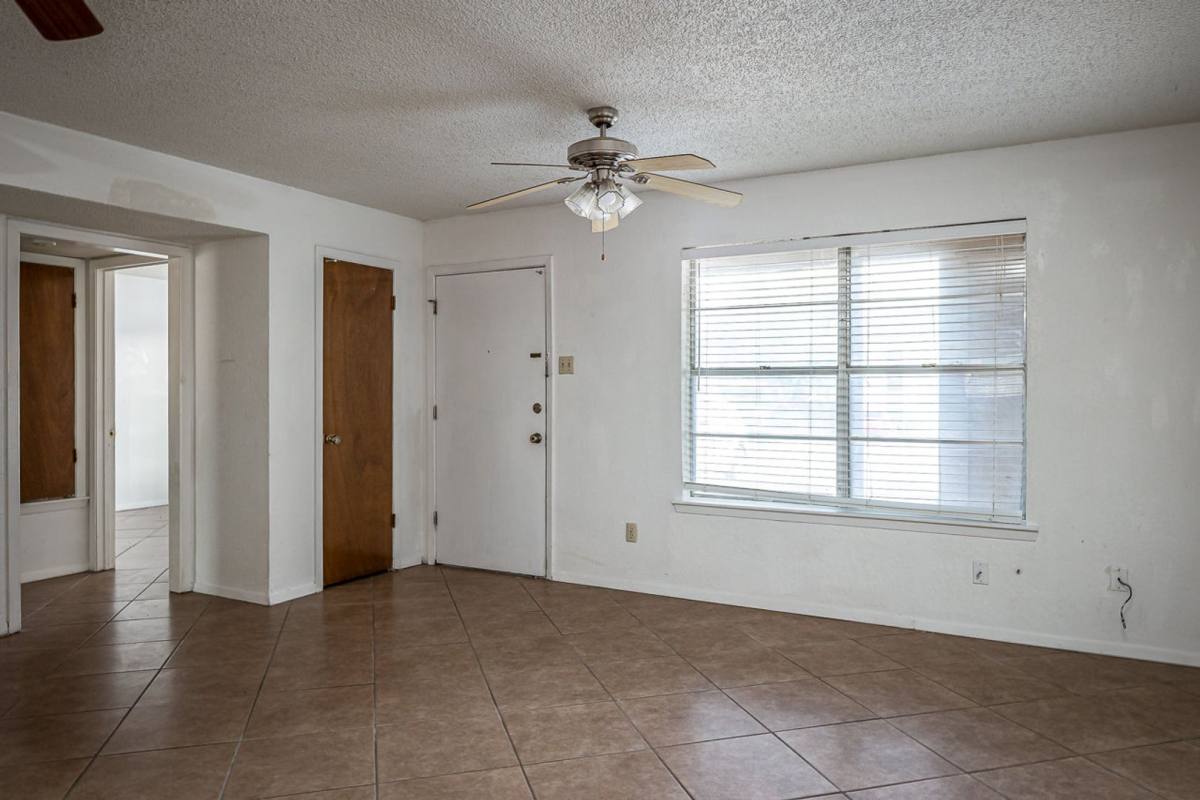 Apartment for rent at 100 Shannon Circle, Del Rio, TX 78840