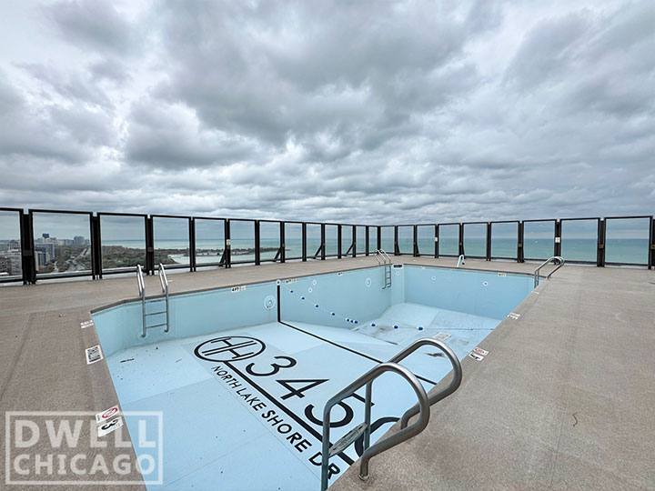 Apartment for rent at 3450 N Lake Shore Dr, Chicago, IL 60657