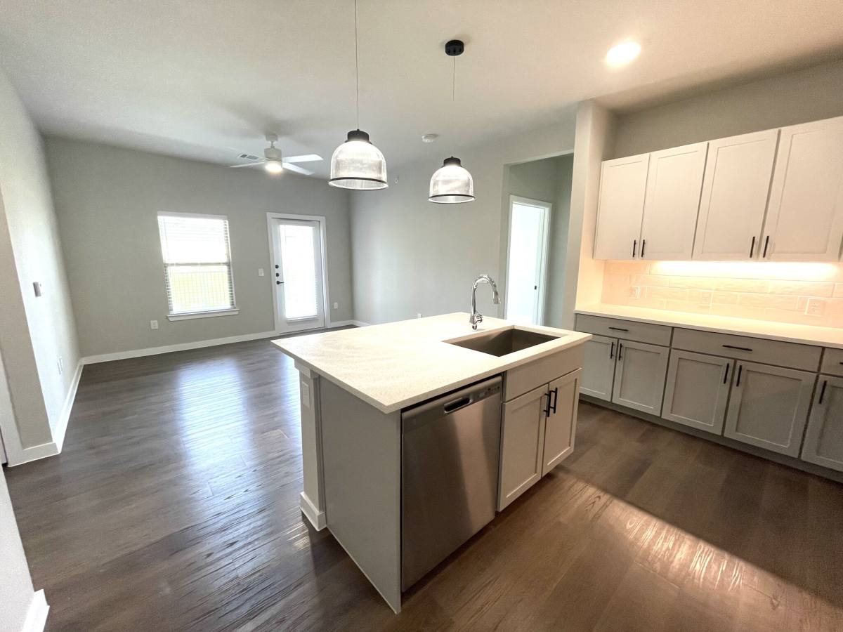 Apartment for rent at 6901 County Rd, Round Rock, TX 78665