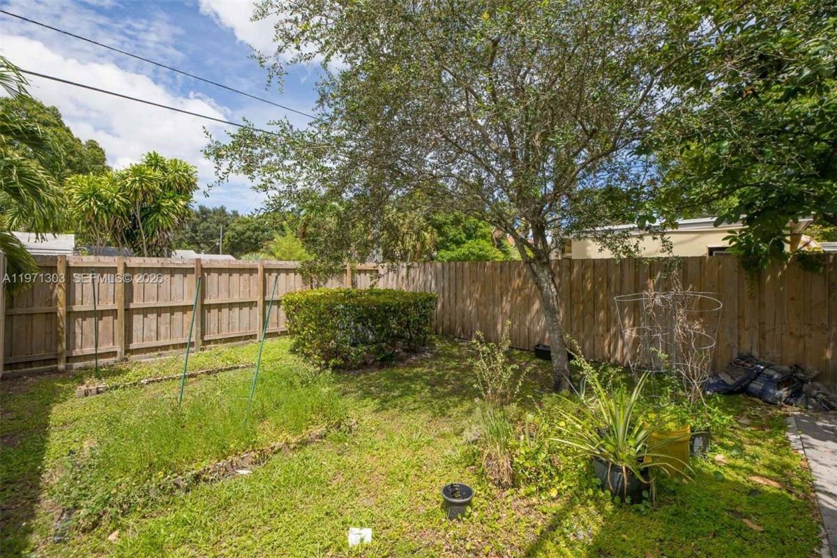 House for rent at 619 SW 17th St, Fort Lauderdale, FL 33315