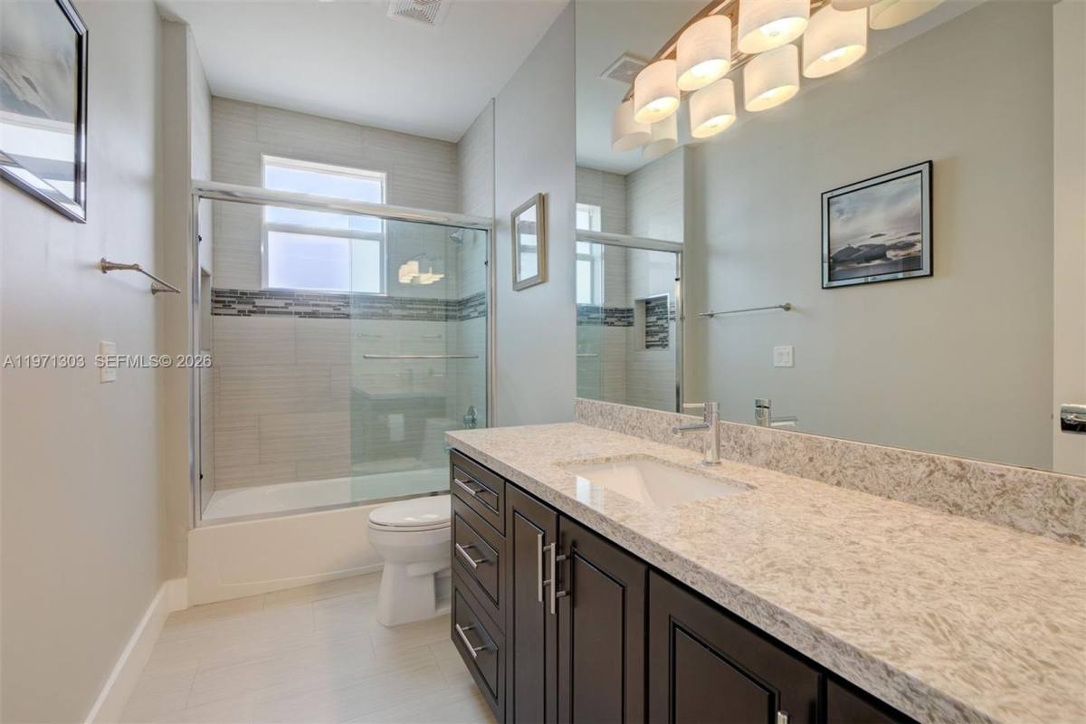 House for rent at 619 SW 17th St, Fort Lauderdale, FL 33315