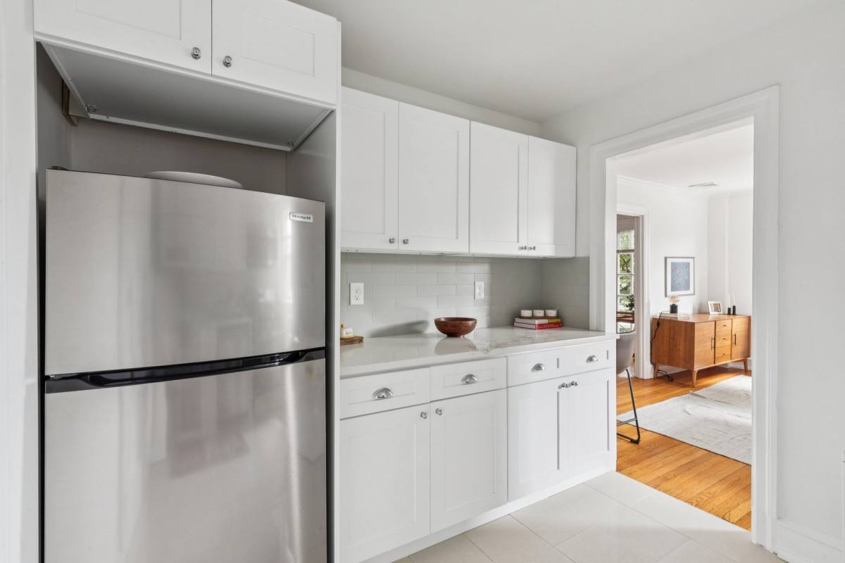 Apartment for rent at 169 Greenwood Ave, Jenkintown, PA 19046