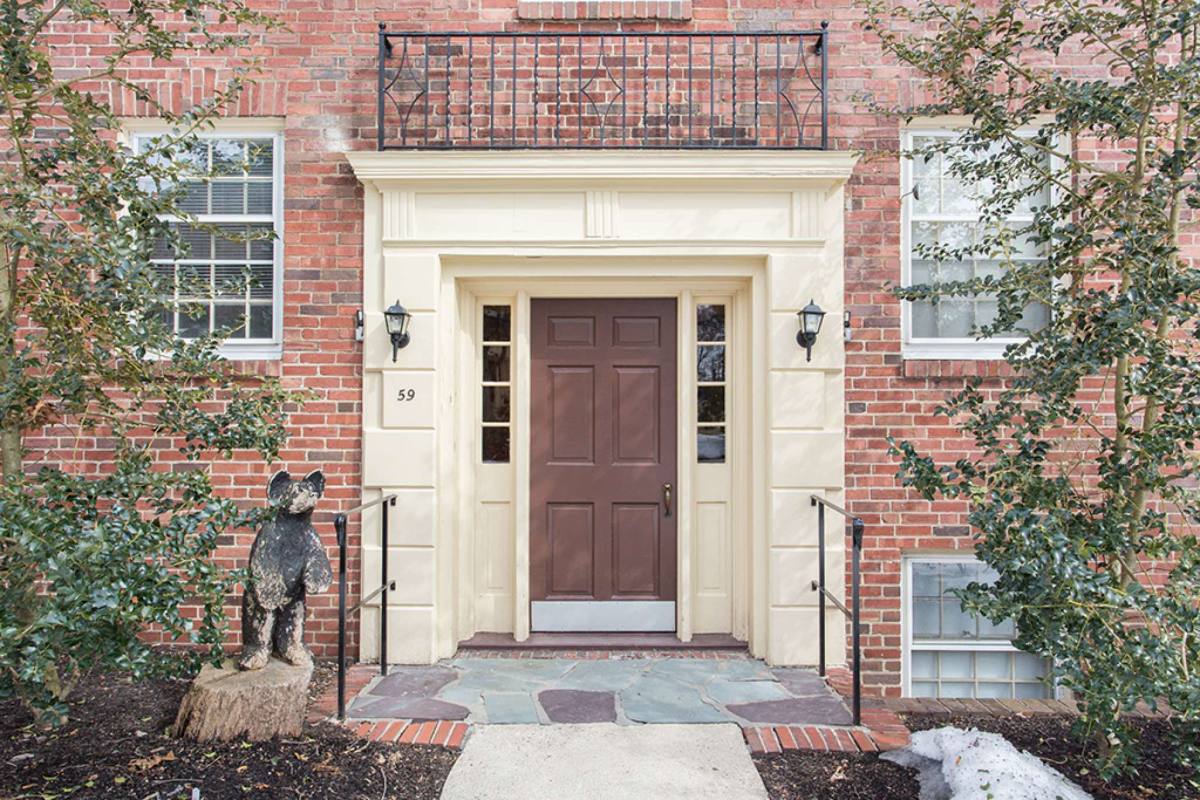 Apartment for rent at 59 Wyman St #3, Waban, MA 02468