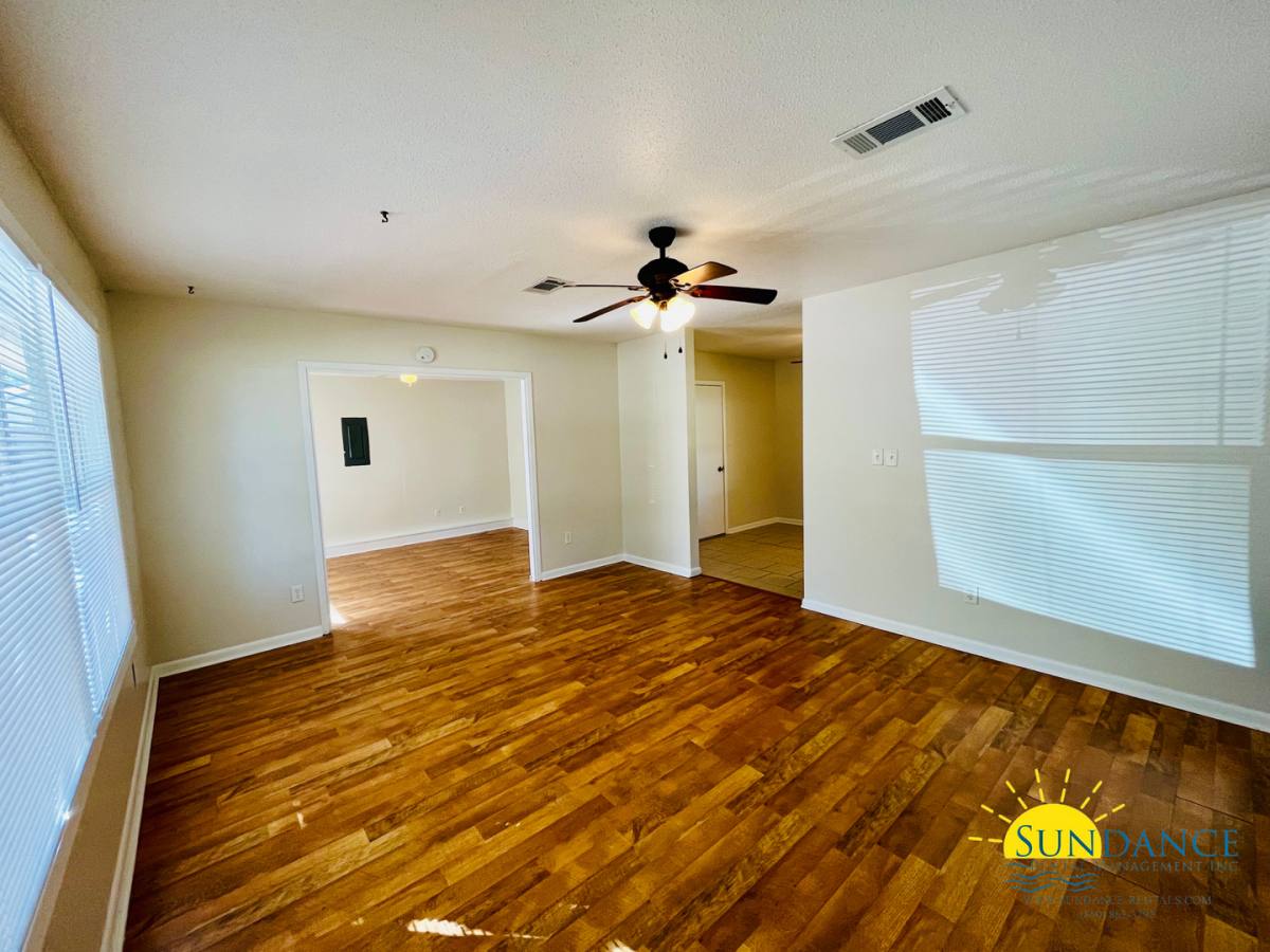 House for rent at 323 23rd St, Niceville, FL 32578