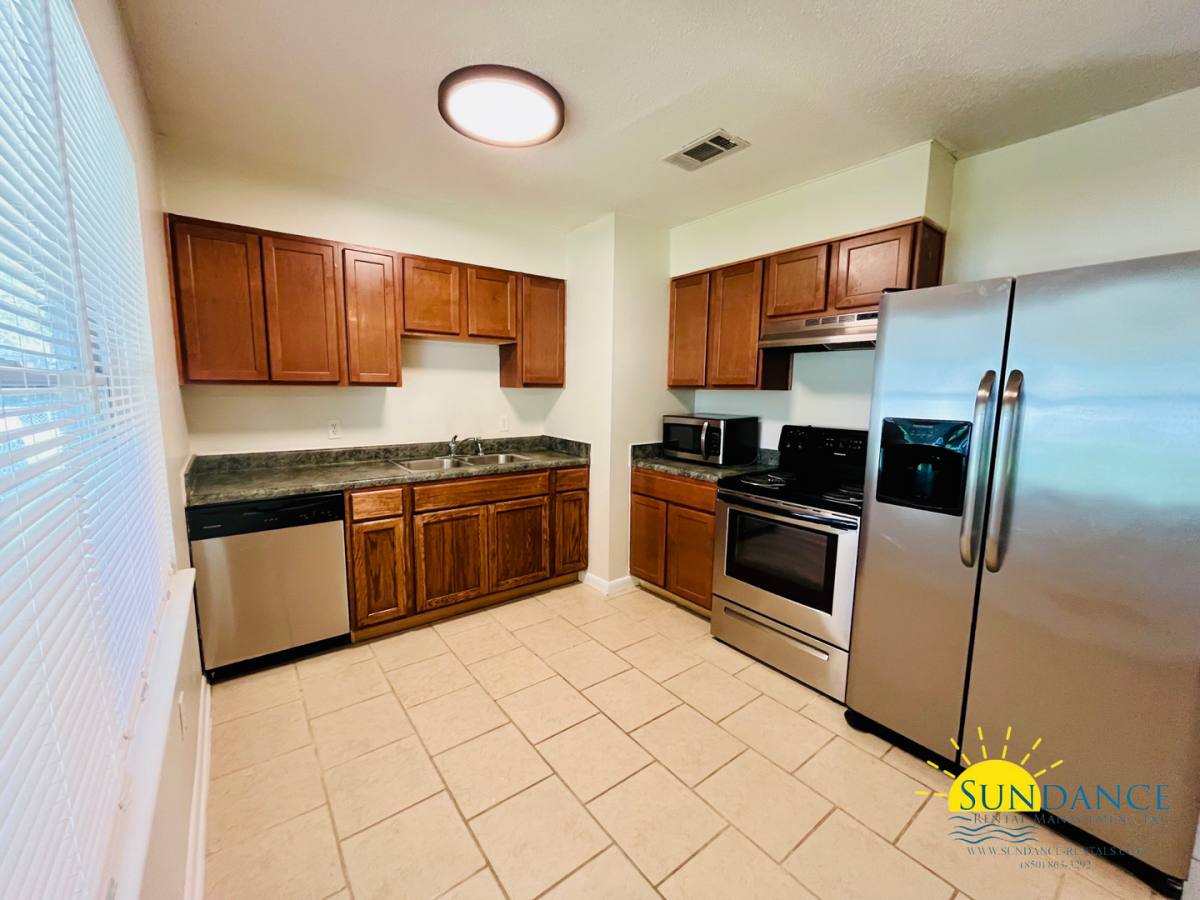 House for rent at 323 23rd St, Niceville, FL 32578