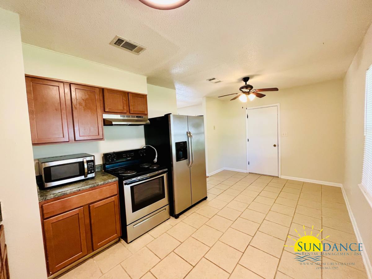 House for rent at 323 23rd St, Niceville, FL 32578