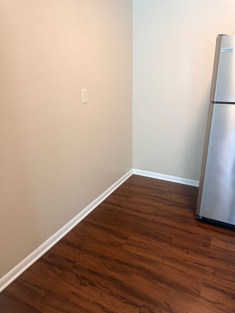 2807 Pembroke Lane A11, Saint Joseph, MO 64506 - Condo for Rent - Image 6