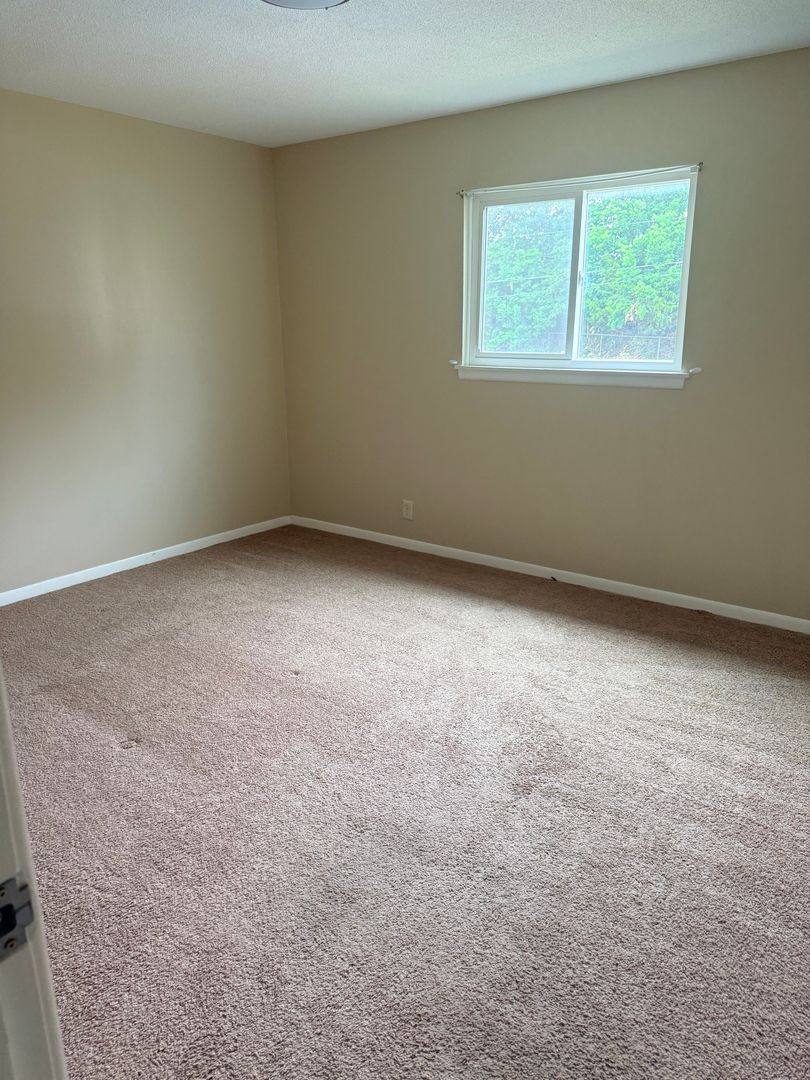 2807 Pembroke Lane A11, Saint Joseph, MO 64506 - Condo for Rent - Image 7