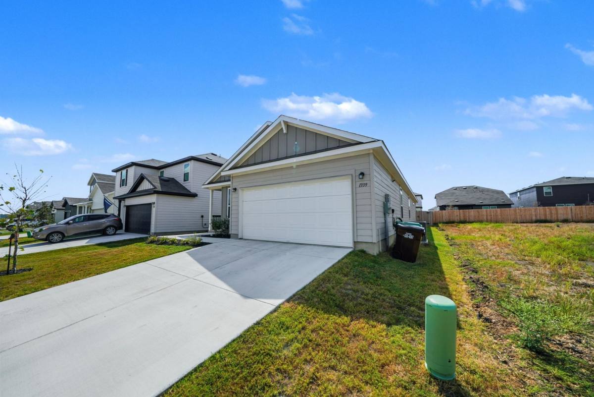 House for rent at 1339 Entrada De Real, Converse, TX 78109