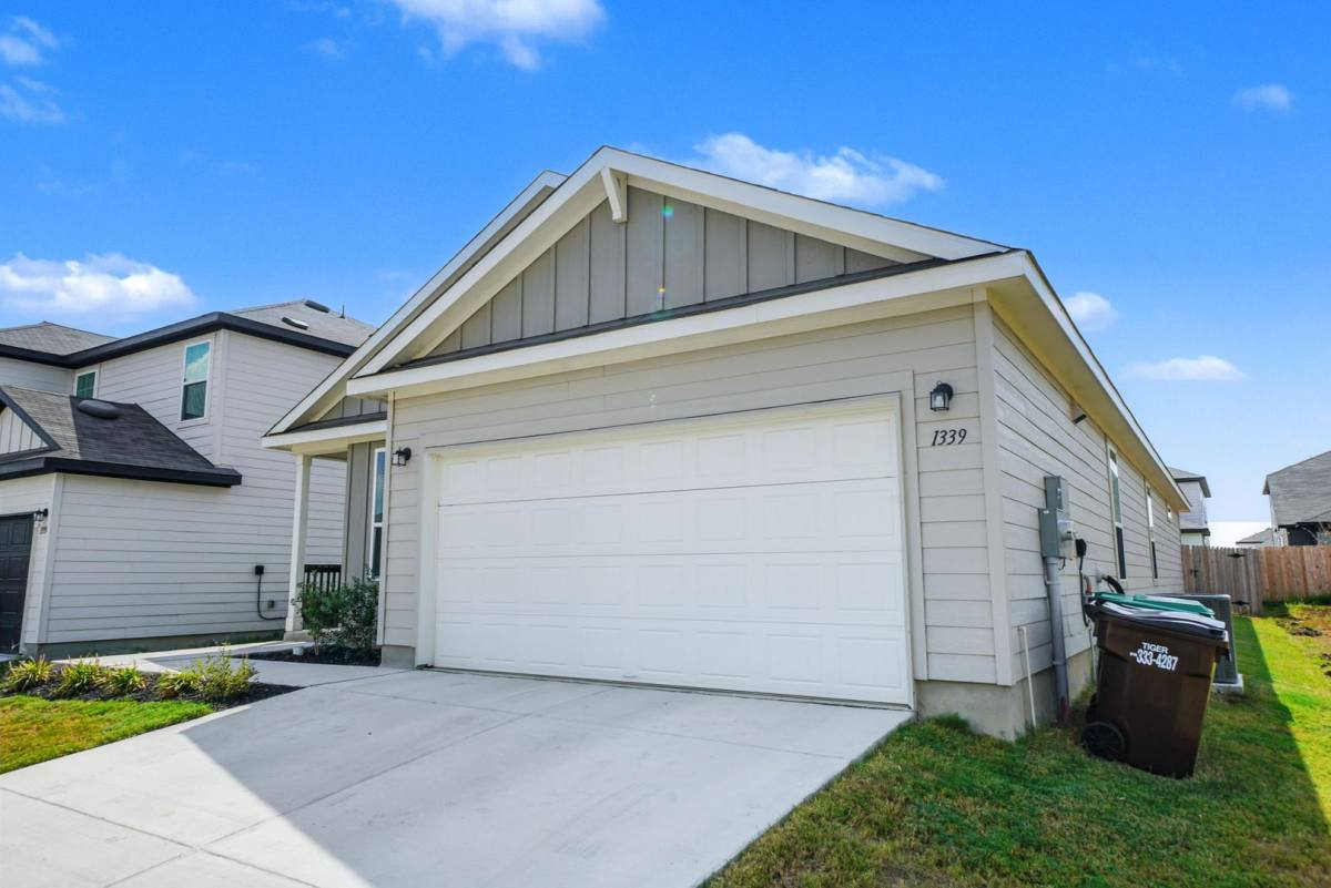 House for rent at 1339 Entrada De Real, Converse, TX 78109