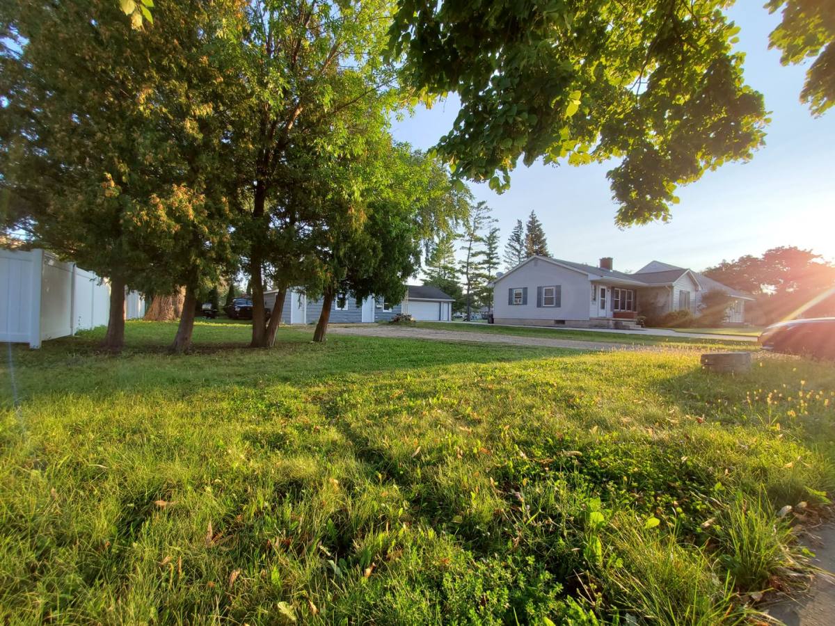 House for rent at 557 E Division St, Fond Du Lac, WI 54935