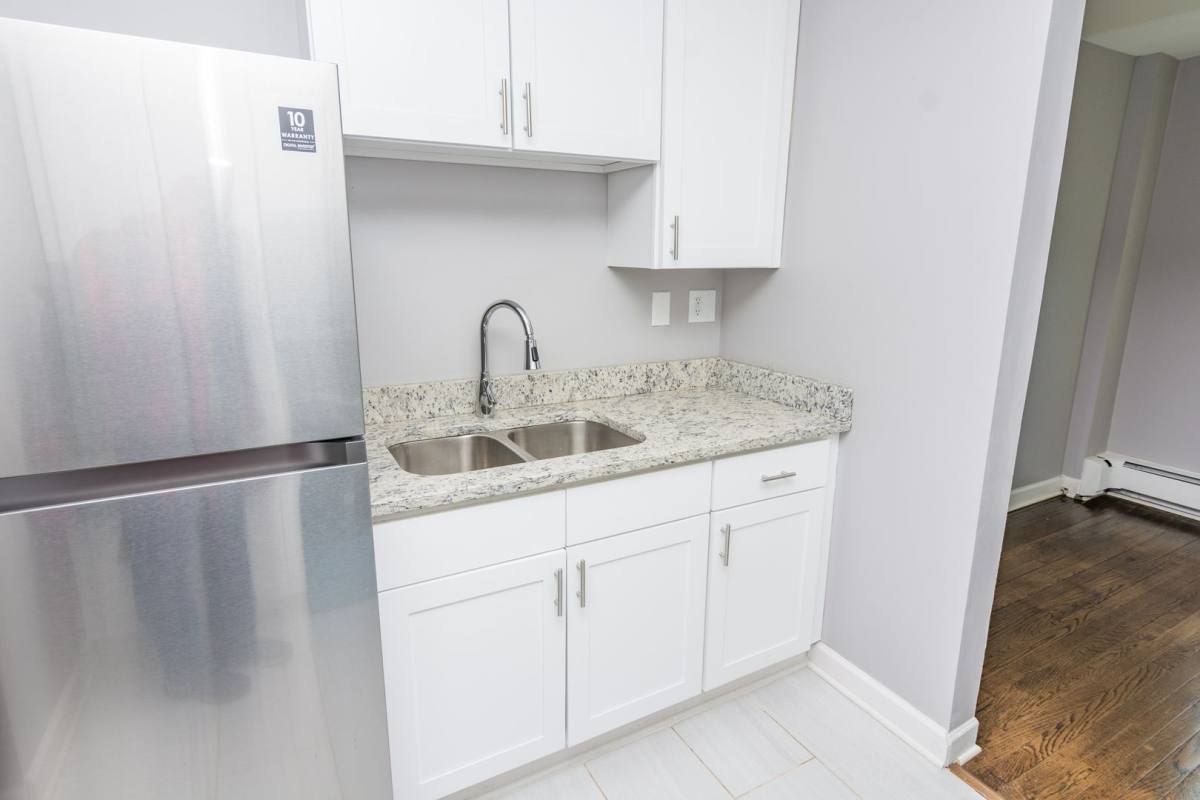 Apartment for rent at 1962 E 71st Place, Chicago, IL 60649