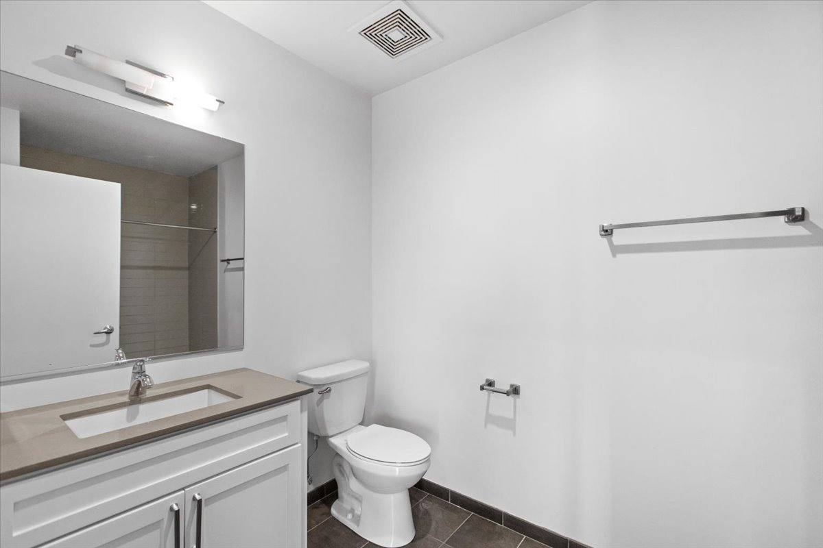 Apartment for rent at 830 N Milwaukee Ave #302, Chicago, IL 60642