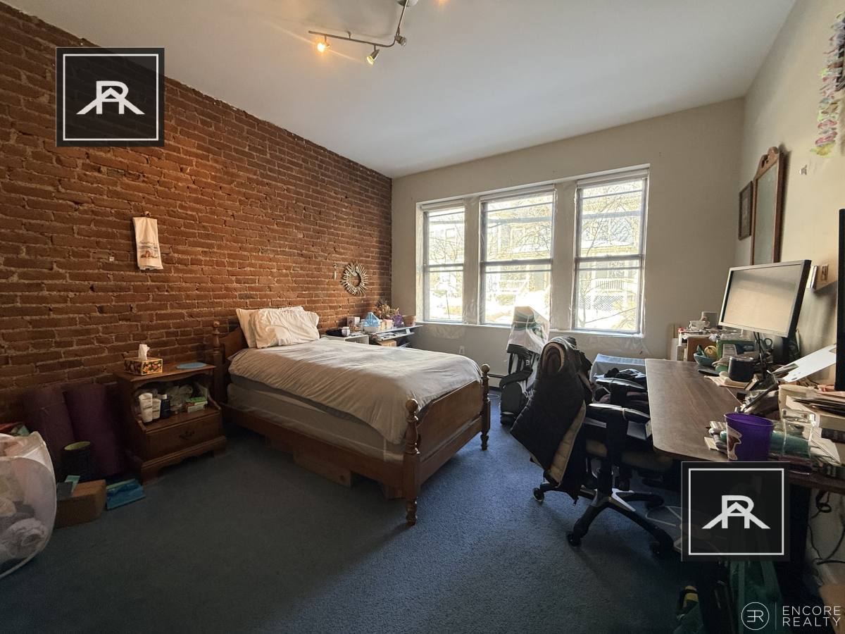 Apartment for rent at 13 Stearns Rd, Brookline, MA 02446