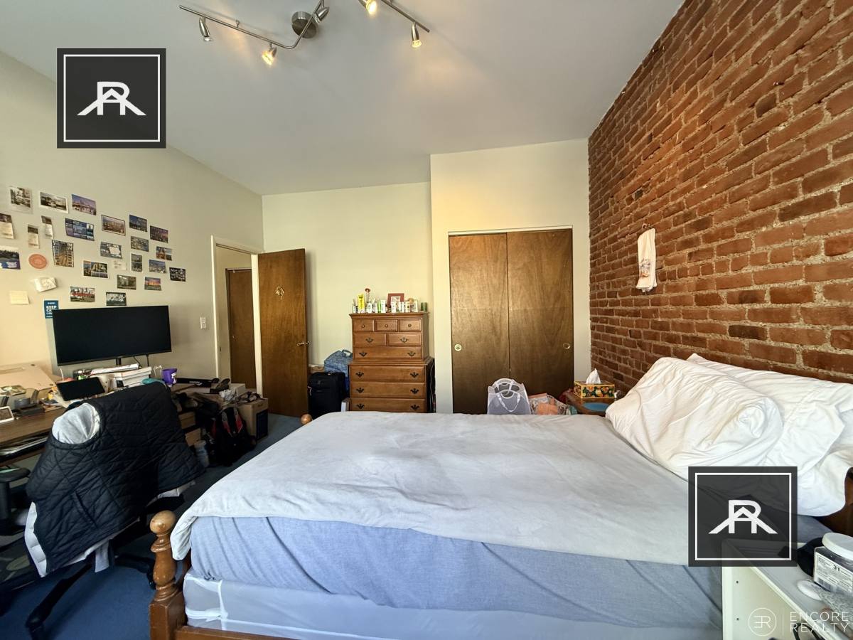 Apartment for rent at 13 Stearns Rd, Brookline, MA 02446